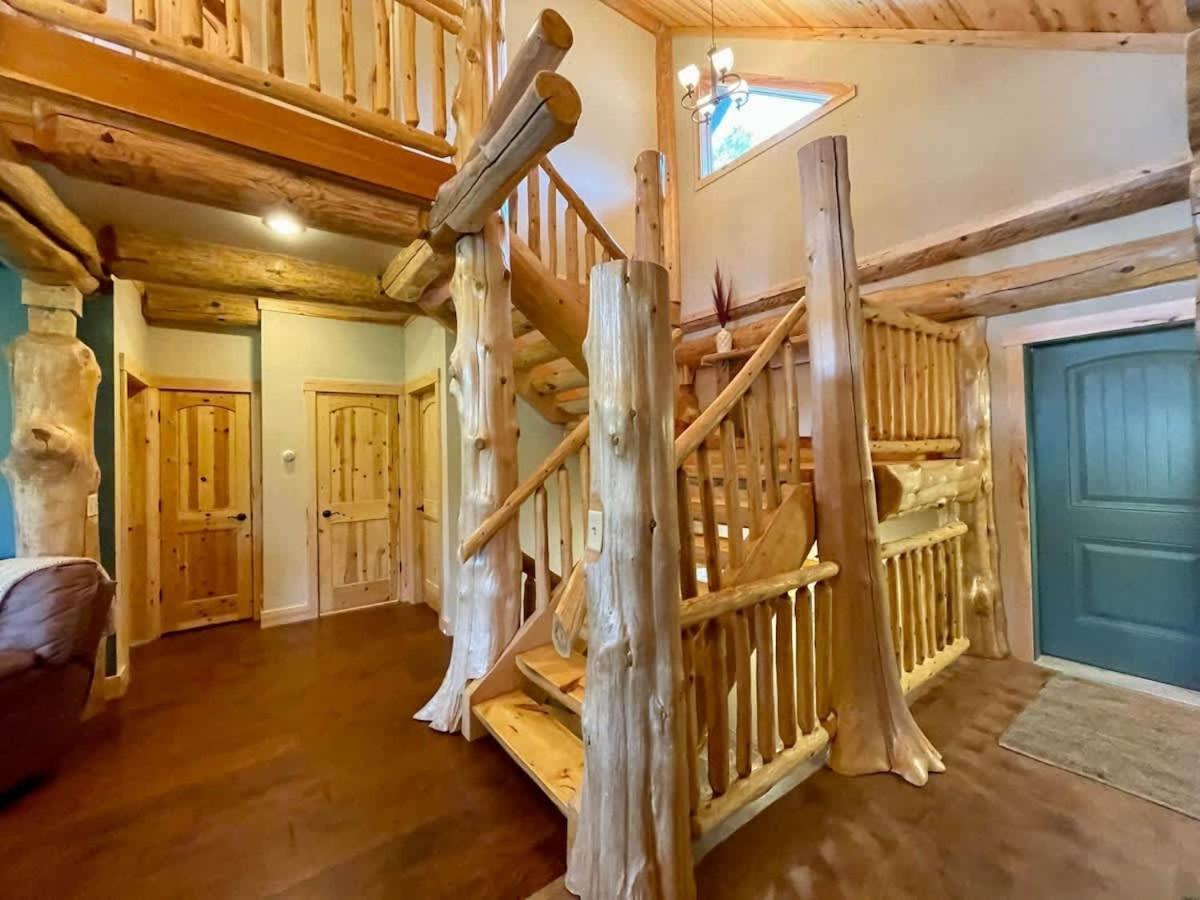 Stunning Log Cabin Getaway At The Hannu Haus Ironwood Εξωτερικό φωτογραφία