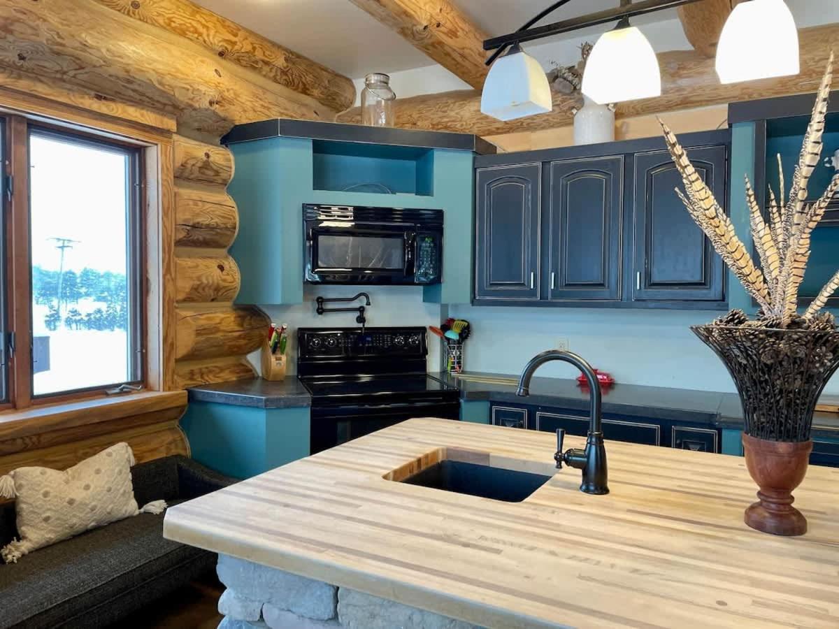 Stunning Log Cabin Getaway At The Hannu Haus Ironwood Εξωτερικό φωτογραφία