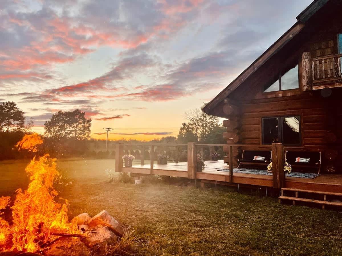 Stunning Log Cabin Getaway At The Hannu Haus Ironwood Εξωτερικό φωτογραφία